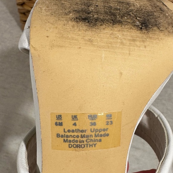 Bleecker & Bond Dorothy Block Heel Sandals White Strappy Slip On Size 6 - Picture 6 of 7